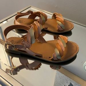 Girls Gap Sandals ‼️ Excellent Condition, Like New!!